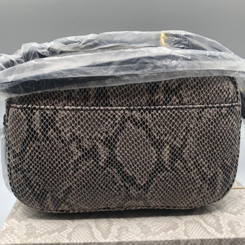 G.I.L.I. Leather Monochrome Snake Print Crossbody Bag w Slim Metalliac Wallet - Picture 9 of 11